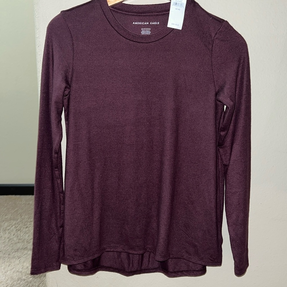 American eagle long sleeve plum long sleeve shirt size XS